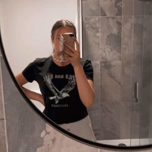 Meet your Posher, Darci